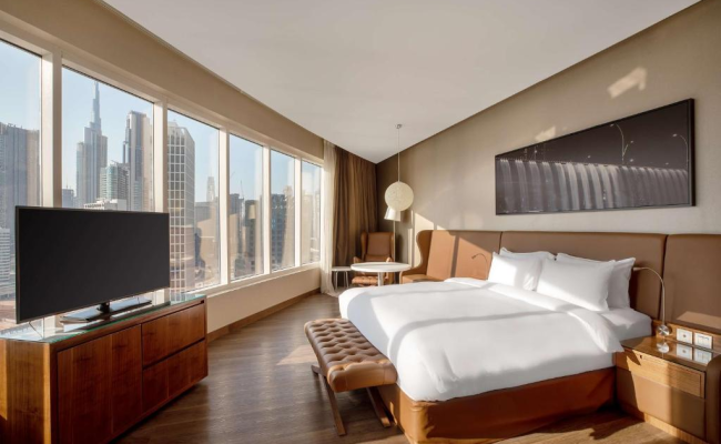 Radisson Blu Hotel, Dubai Canal View