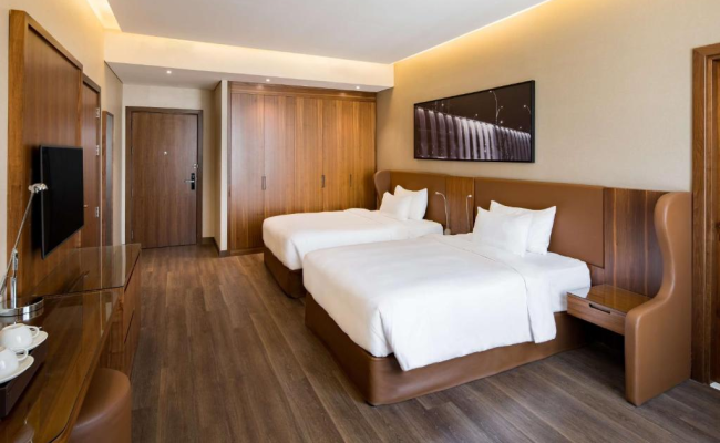 Radisson Blu Hotel, Dubai Canal View