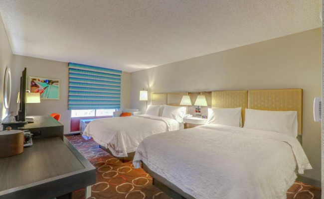 Hampton Inn Tropicana