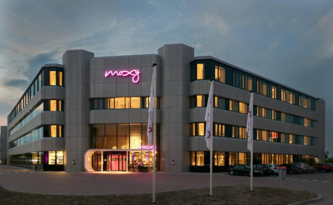 Moxy Amsterdam Schiphol Airport