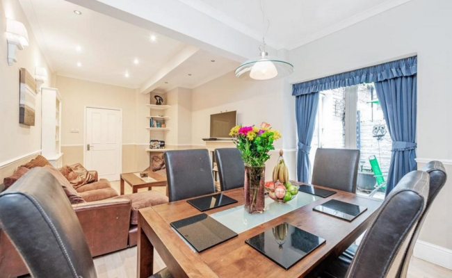 Castletown House Serviced Apartments