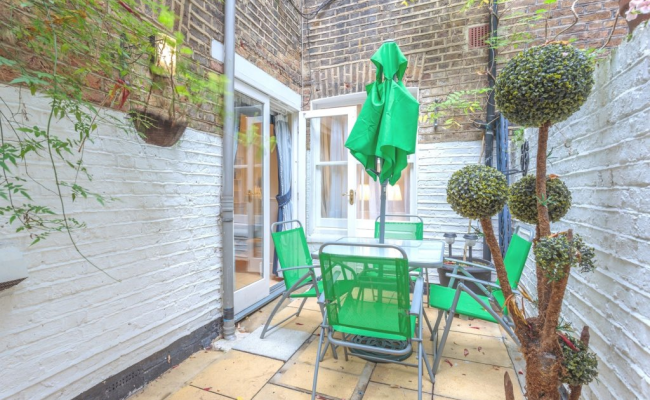 Castletown House Serviced Apartments