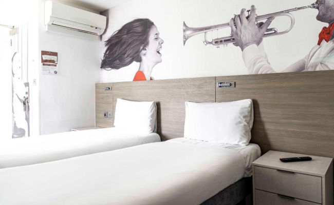Heeton Concept Hotel - Kensington London