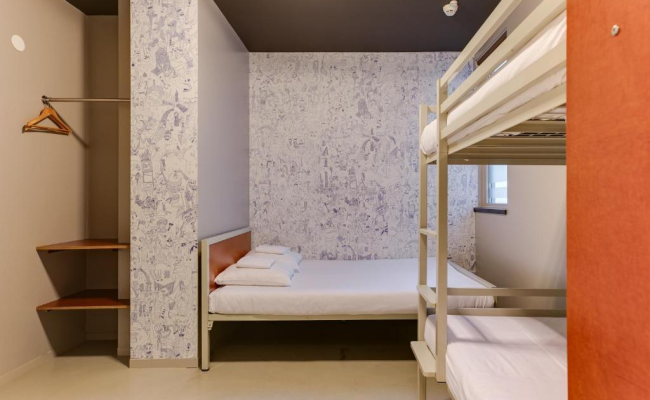 ClinkNOORD Hostel