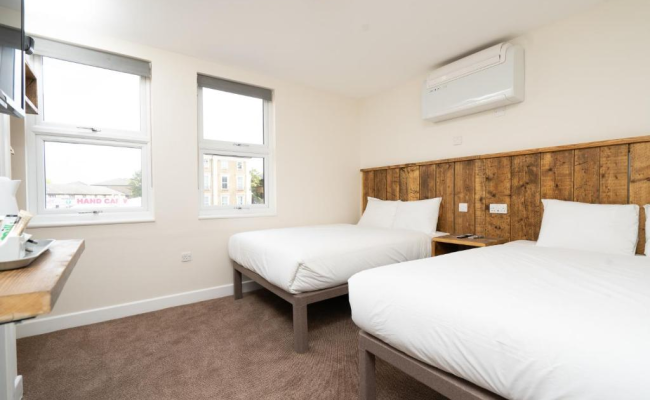 Hotel DC, Stratford