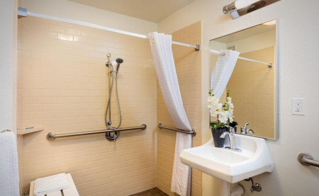 Candlewood Suites Anaheim - Resort Area, an IHG Hotel