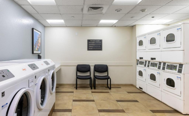 Candlewood Suites Anaheim - Resort Area, an IHG Hotel