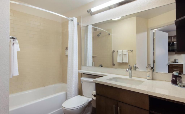 Candlewood Suites Anaheim - Resort Area, an IHG Hotel