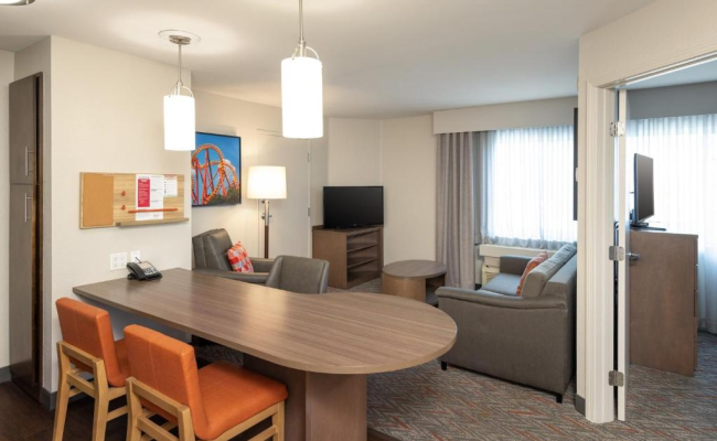 Candlewood Suites Anaheim - Resort Area, an IHG Hotel