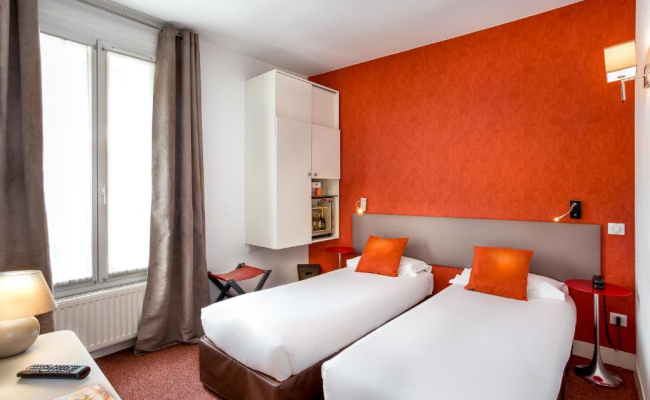 Porte de Versailles Hotel
