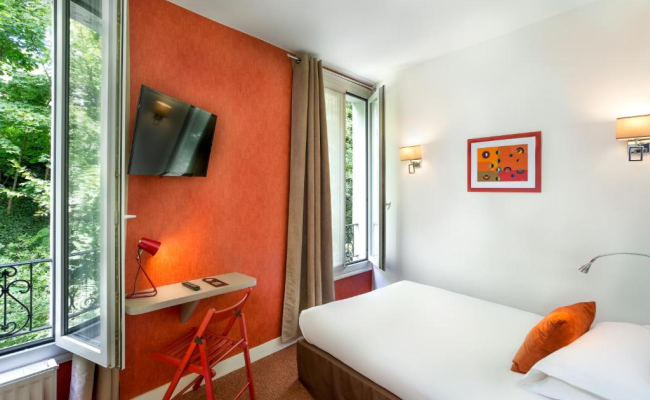 Porte de Versailles Hotel