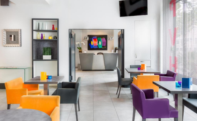 Porte de Versailles Hotel