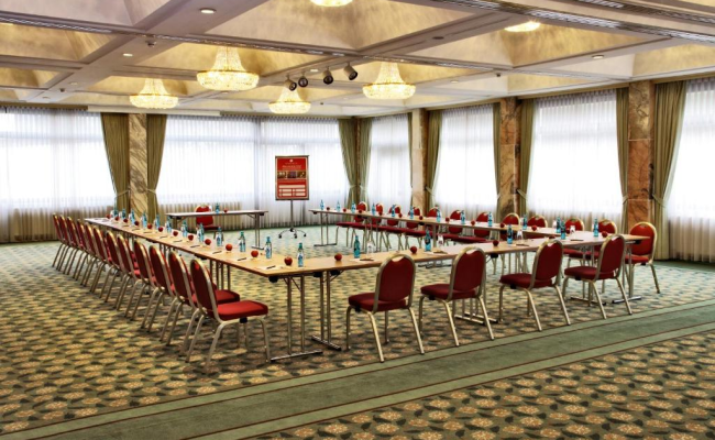 SOALTEE Hotel by Trip Inn Frankfurt Messe Tagungshotel