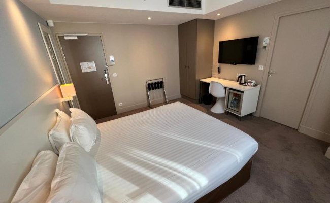 Holiday Inn Paris-Auteuil, an IHG Hotel