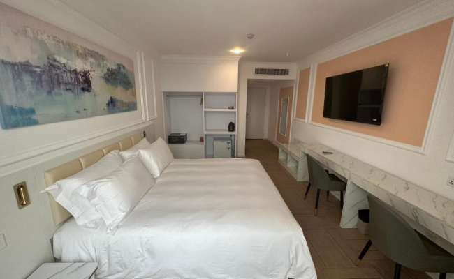 Magnificent International Hotel