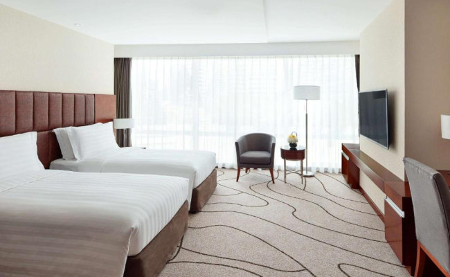 Pullman Shanghai Skyway