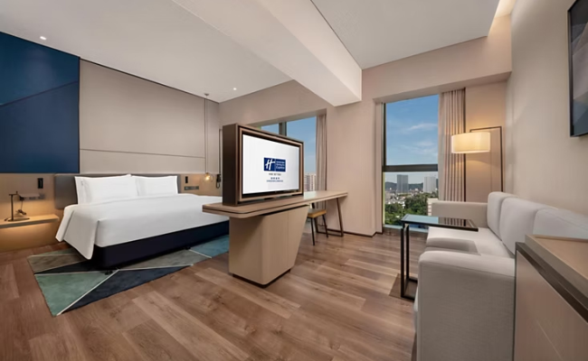 Holiday Inn Express Shenzhen Longhua, an IHG Hotel