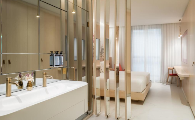 45 Times Barcelona Hotel