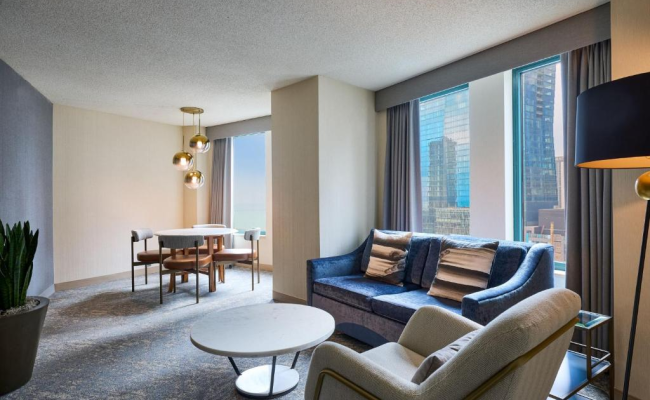 Sheraton Grand Chicago Riverwalk