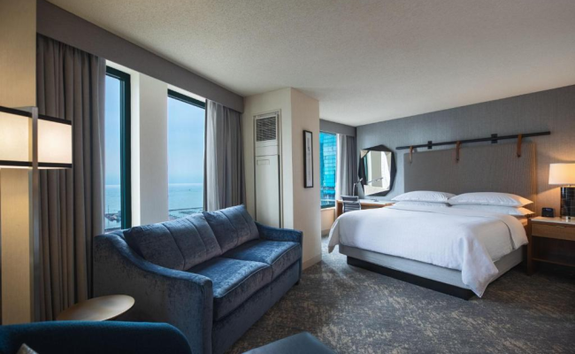 Sheraton Grand Chicago Riverwalk