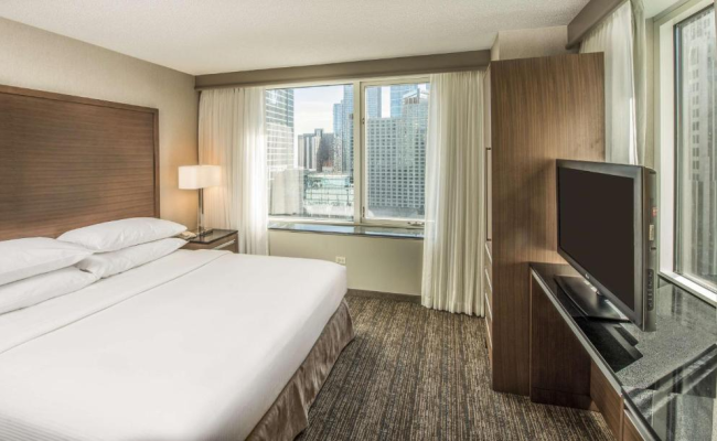 Embassy Suites by Hilton Chicago Downtown Magnificent Mile