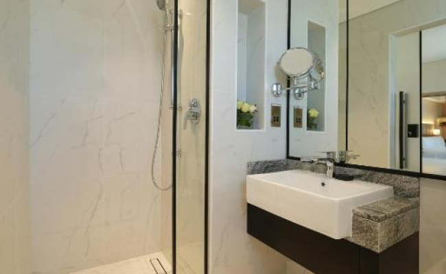 Arabian Park Dubai, an Edge by Rotana Hotel