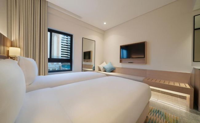 Arabian Park Dubai, an Edge by Rotana Hotel