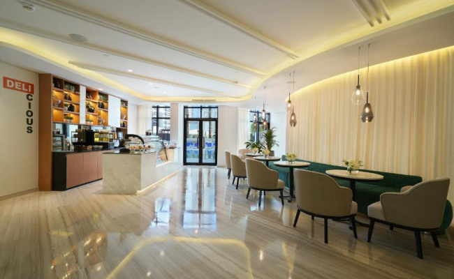 Arabian Park Dubai, an Edge by Rotana Hotel