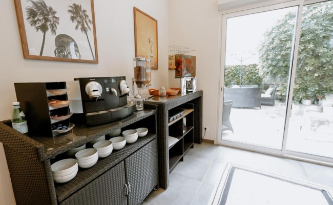 Ideal Sejour Cannes - Stylish Boutique Hotel with quiet garden