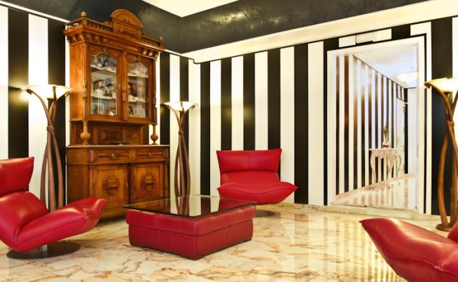 Salles Hotel Pere IV