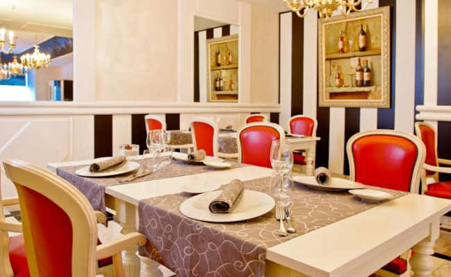 Salles Hotel Pere IV