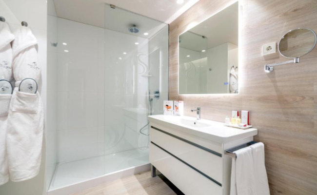 Salles Hotel Pere IV