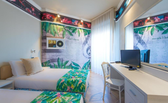 Admiral Art Hotel