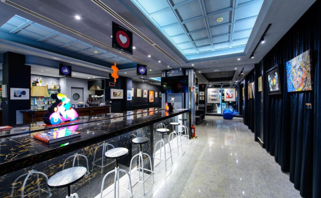 Admiral Art Hotel