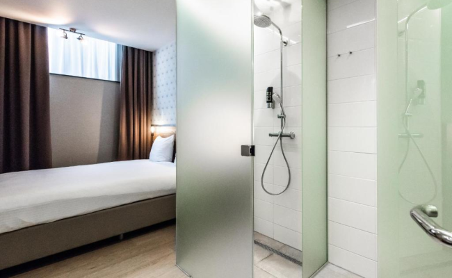 Melrose Hotel