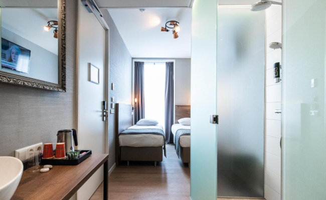 Melrose Hotel