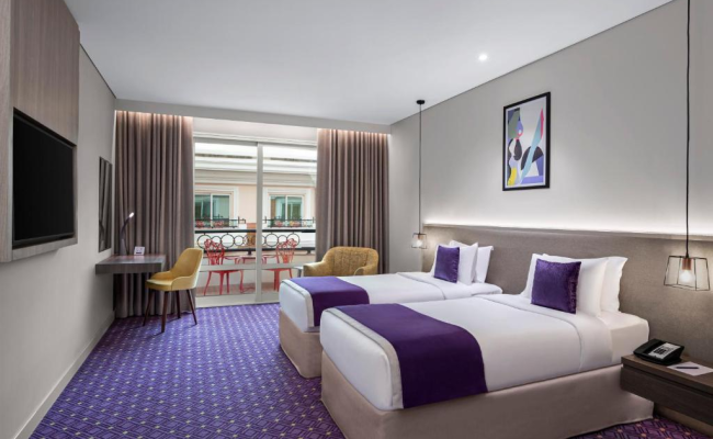 Leva Hotel and Suites, Opposite Downtown