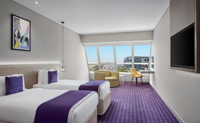 Leva Hotel and Suites, Opposite Downtown