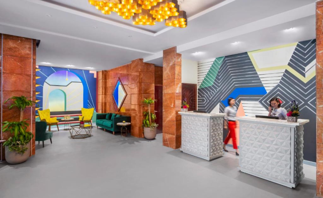 Leva Hotel and Suites, Opposite Downtown