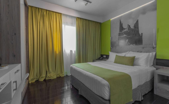 Super 8 Hotel Al Riyadh by Wyndham