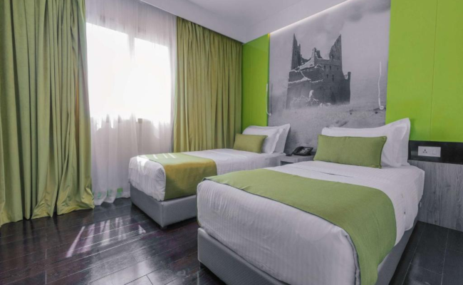 Super 8 Hotel Al Riyadh by Wyndham