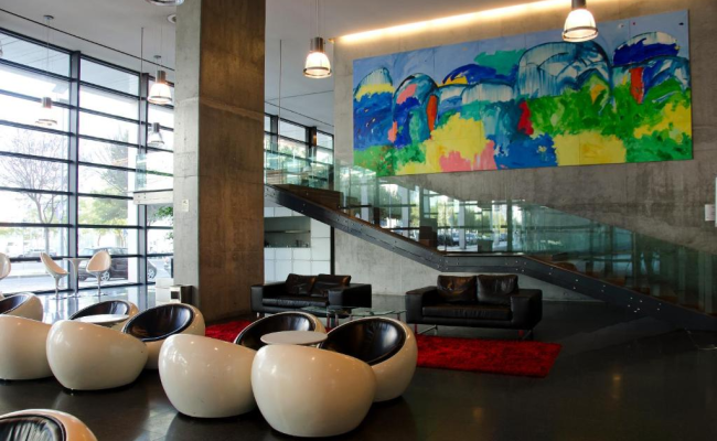 VIP Executive Arts Hotel