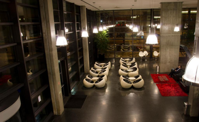 VIP Executive Arts Hotel