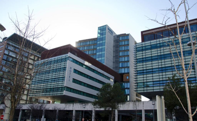 VIP Executive Arts Hotel