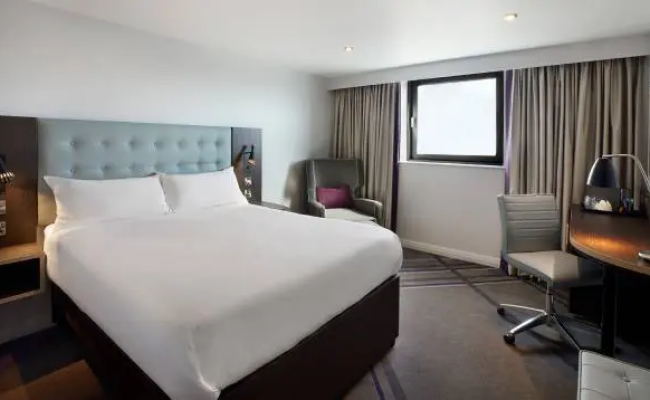 PREMIER INN EDINBURGH (PRINCES STREET)