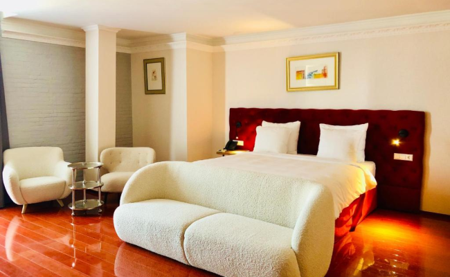 Chassé Hotel Residency