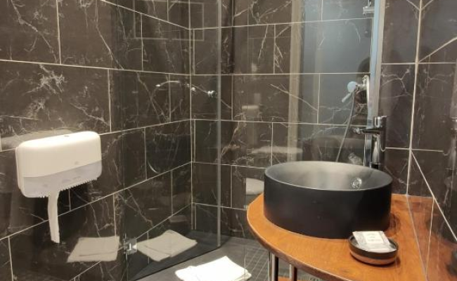 Hotel Modern Est