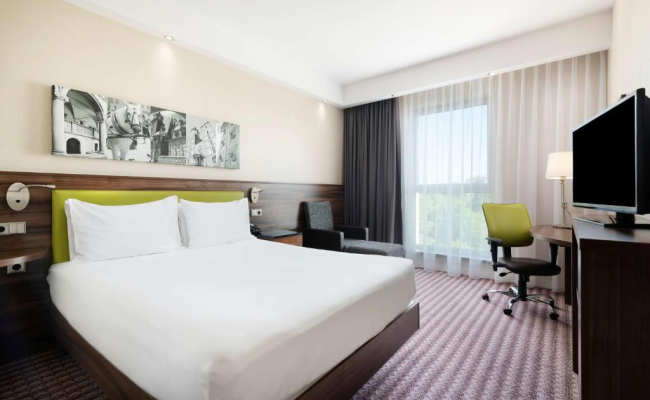 Hampton by Hilton Krakow