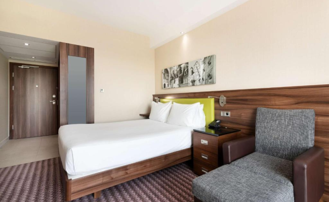 Hampton by Hilton Krakow