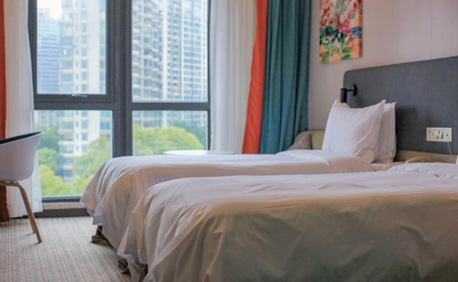 Holiday Inn Express Shanghai Putuo, an IHG Hotel